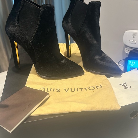 Louis Vuitton stiletto boots size 38 - Picture 10 of 11